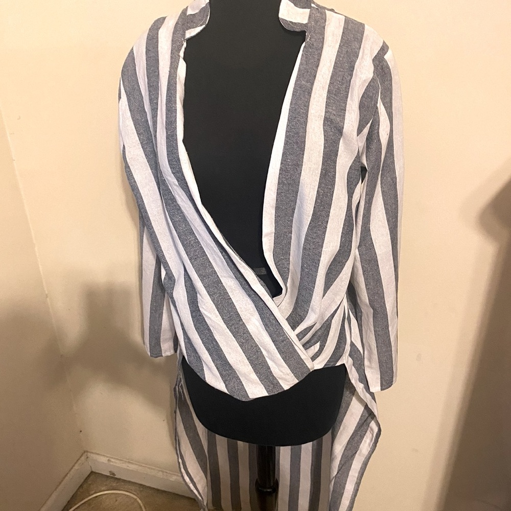 Size L- High low Shirt dress ChicMe